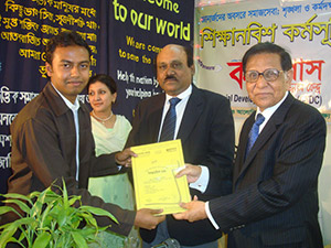 Advisor to the Former Caretaker Government, Mahbub Jamil is giving Certificates to the trainees of Apprenticeship Program as Chief Guest; Next to him CEO of Partex Group, K.M Ali and Secretary-General of CSDC, Dr. M Helal. (2009)